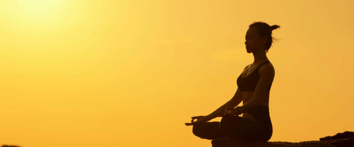 Astrologie-geïnspireerde meditatie als welzijnstrend